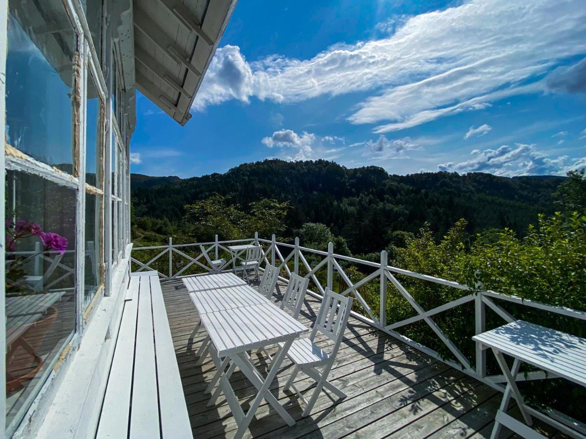 Haaheim Gaard Hotel Uggdal Exterior foto